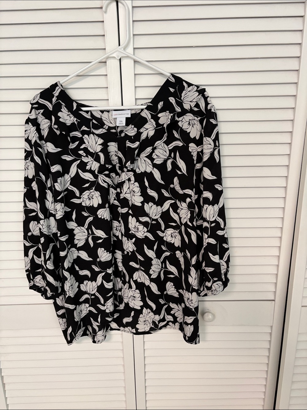 Liz Clairborne Black White Floral Blouse XXL
